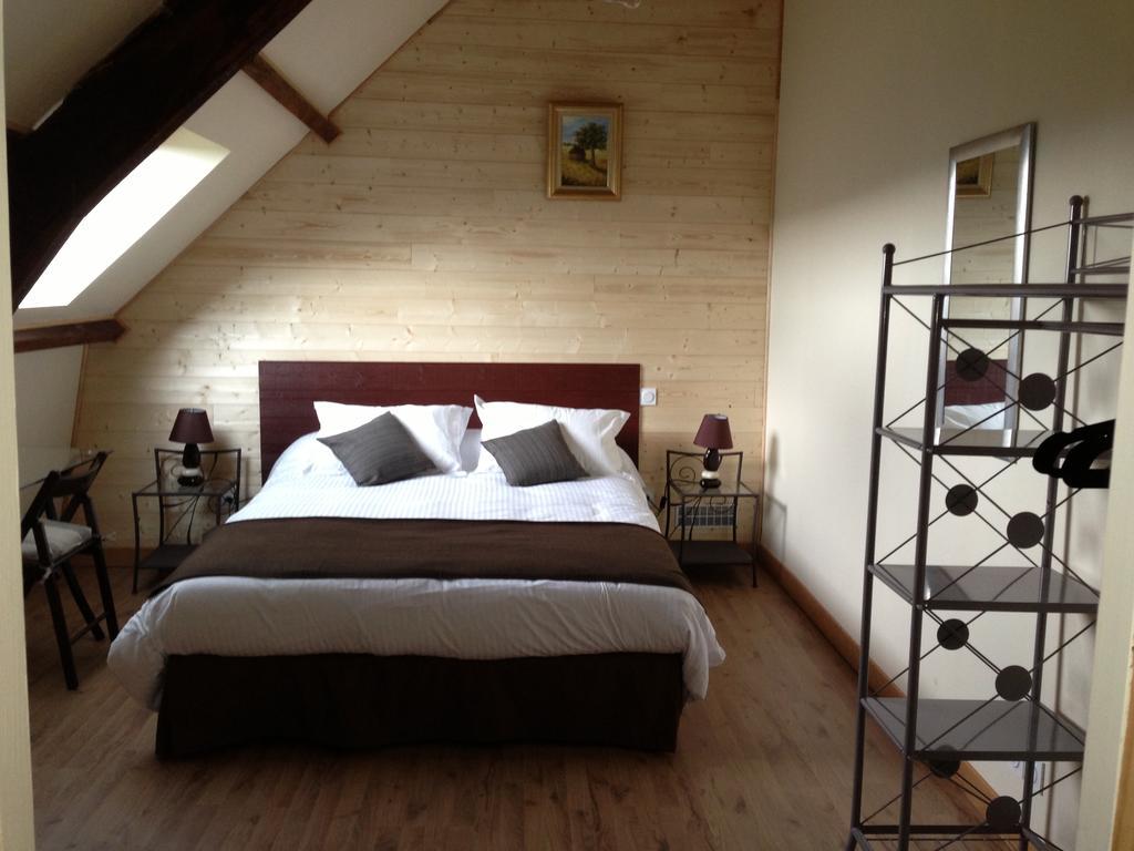 Bed and Breakfast Entre Lot Et Dordogne Saint-Cirq-Madelon Habitación foto