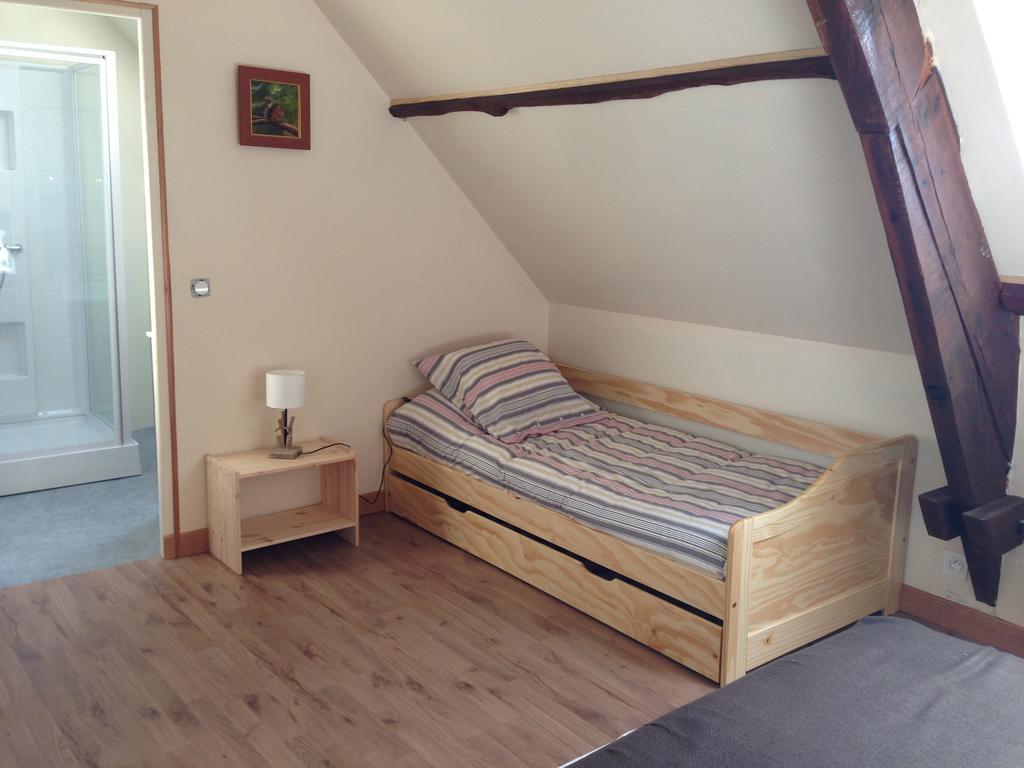 Bed and Breakfast Entre Lot Et Dordogne Saint-Cirq-Madelon Habitación foto