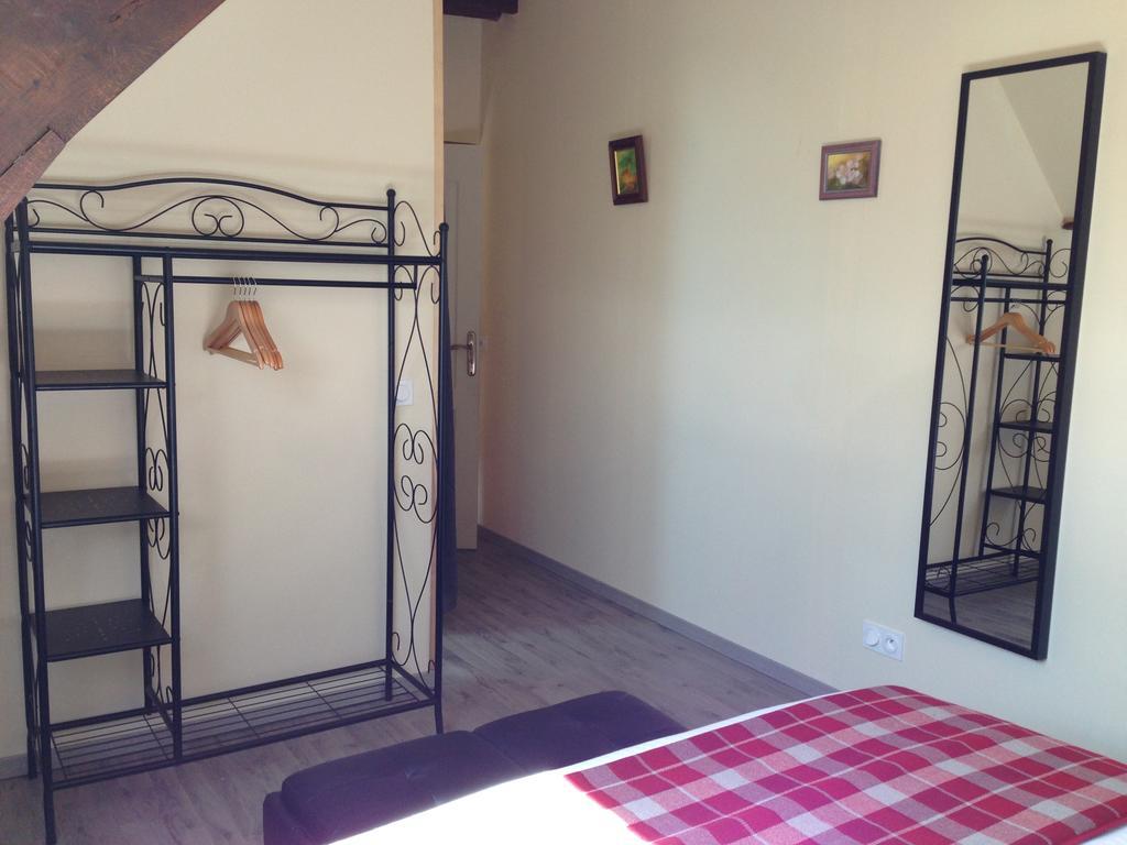 Bed and Breakfast Entre Lot Et Dordogne Saint-Cirq-Madelon Habitación foto